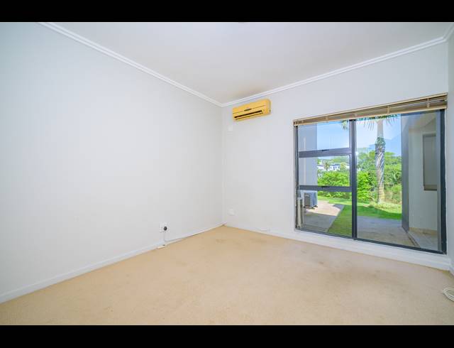3 BEDROOM APARTMENT FOR SALE IN PALM LAKES ESTATE